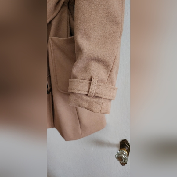 Banana Republic coat - Picture 6 of 6